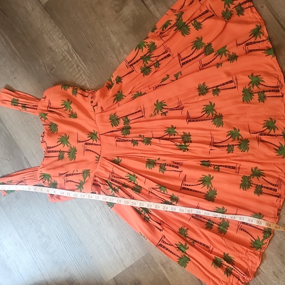 Collectif Palm Tree Dress - No Belt - Picture 6 of 7